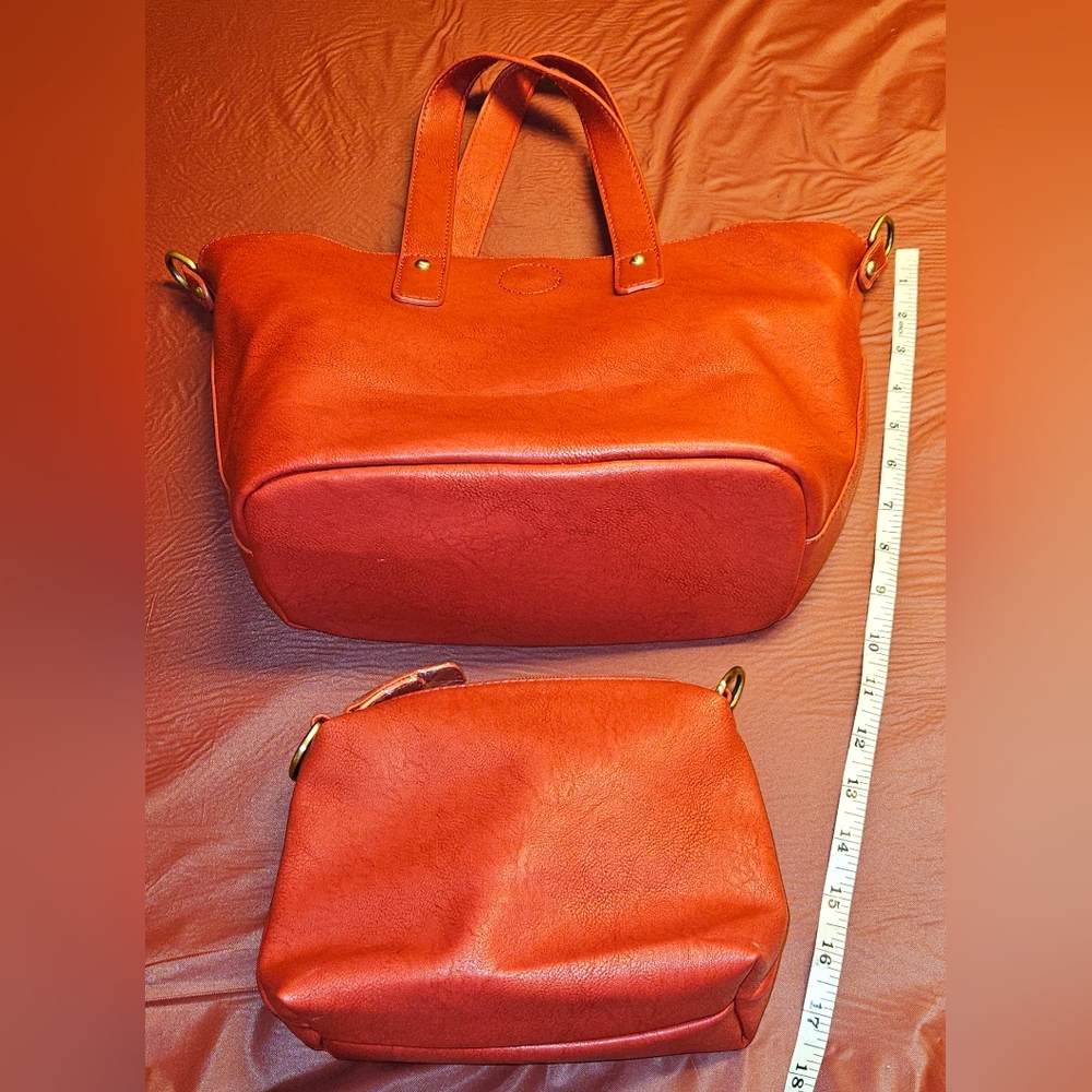 CBOCS  Red Satchel Purse w/Matching Zip Cosmetic Bag Suede Like Lining E.U.C.